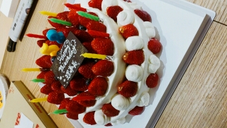 増木理事長のお誕生日ケーキ